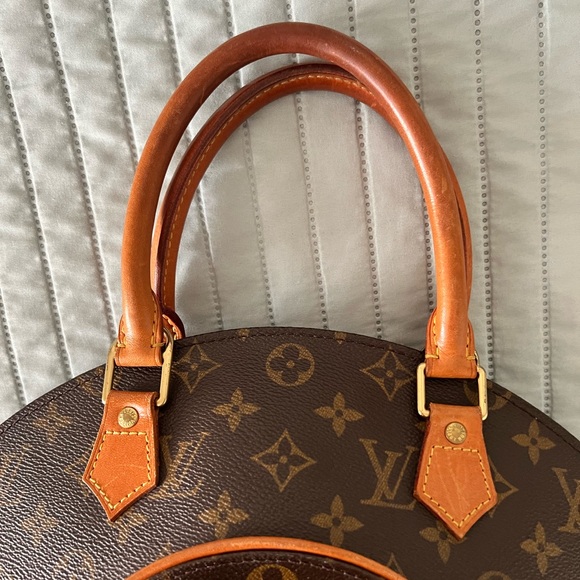 Louis Vuitton Ellipse monogram coated canvas bag with leather trims - Picture 8 of 15